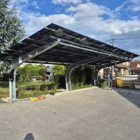 Solarna nadstre&scaron;nica na čeličnoj konstrukciji